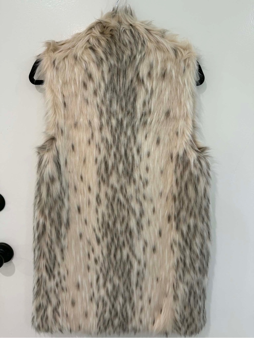 Black Rivet Cream and Gray Faux Fur Vest for women’s